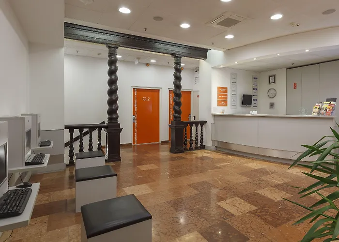 布达佩斯奥克特宫便捷酒店 酒店 布达佩斯