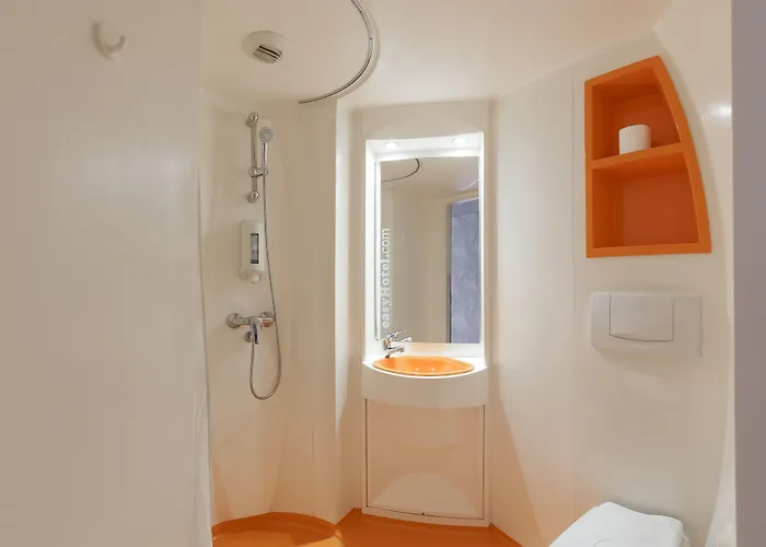 Easyhotel Oktogon Hotel