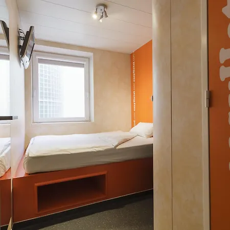 Szálloda Easyhotel Oktogon 3*