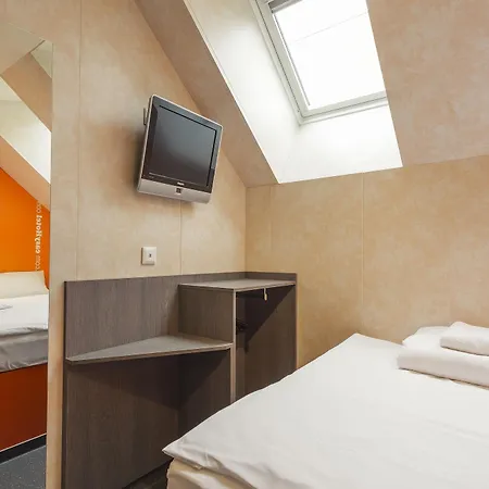 Szálloda Easyhotel Oktogon