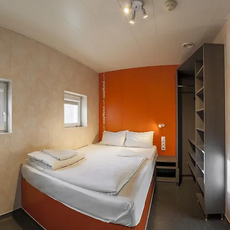 Szálloda Easyhotel Oktogon