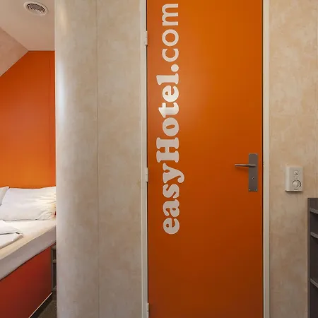 Szálloda Easyhotel Oktogon 3*