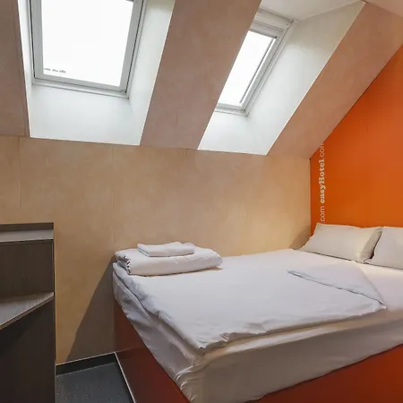 Easyhotel Oktogon Szálloda 3*