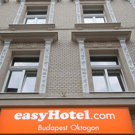 Szálloda Easyhotel Oktogon Budapest