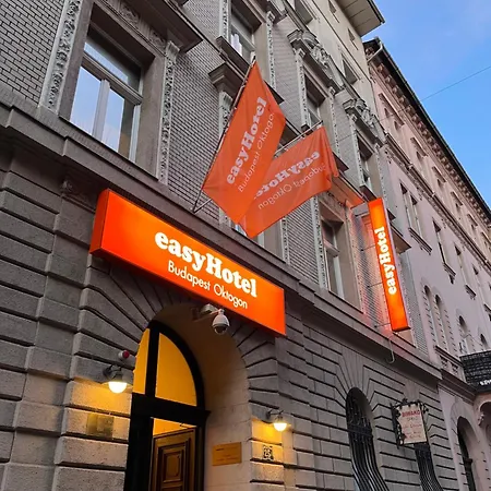 Easyhotel Oktogon Szálloda 3*