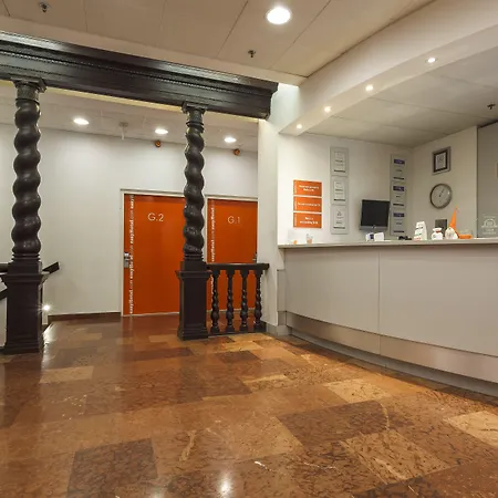 Hotel Easyhotel Oktogon 3*