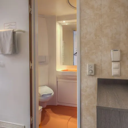 Easyhotel Oktogon 3* Budapesta