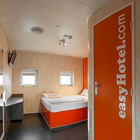 Tl Hotel