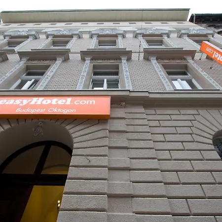 Easyhotel Oktogon 3* Budapesta