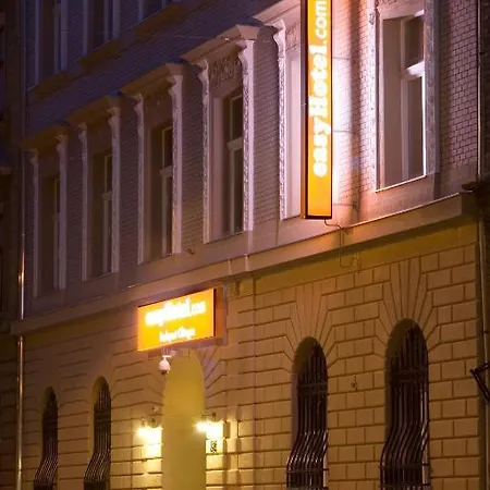 Szálloda Easyhotel Oktogon