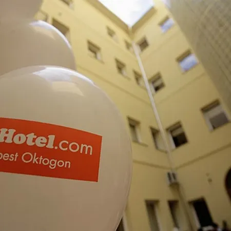 Easyhotel Oktogon Szálloda 3*