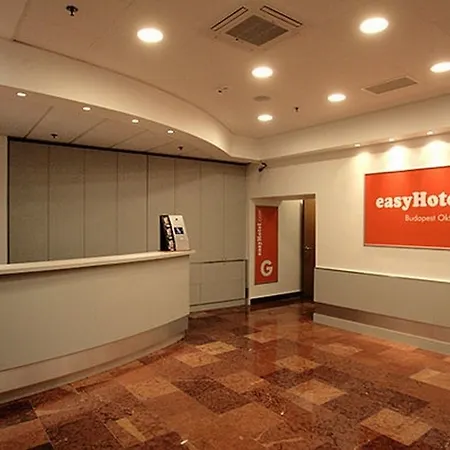 Easyhotel Oktogon 3* Budapesta