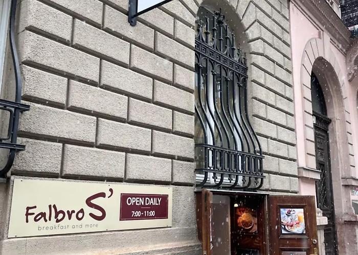 Easyhotel Oktogon 3* Budapeste