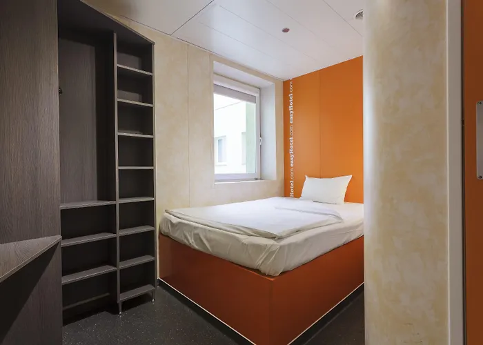 Easyhotel Oktogon Hotel