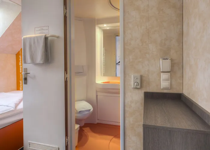 Easyhotel Oktogon 3* Budapeste