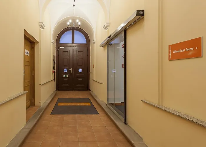 Easyhotel Oktogon Hotel