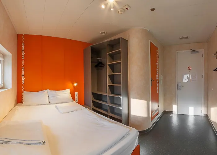 Easyhotel Oktogon 3* Будапешт