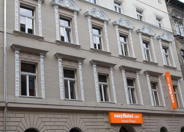 Отель Easyhotel Oktogon Будапешт