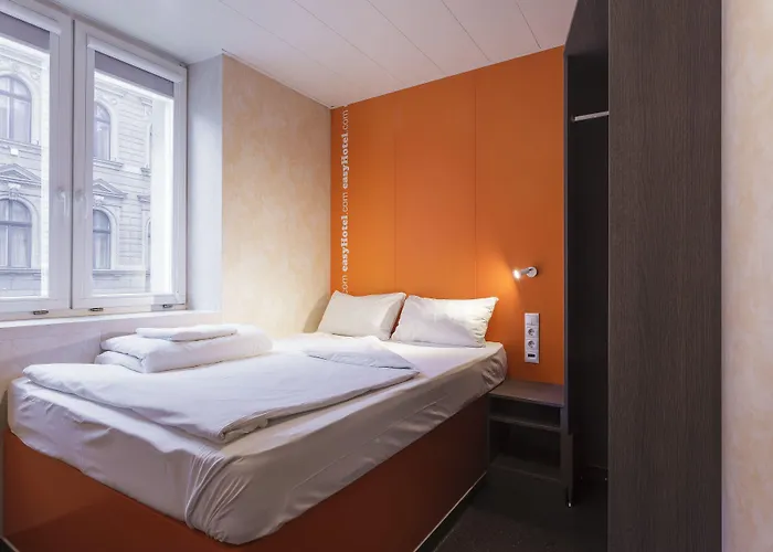 Easyhotel Oktogon Отель 3*