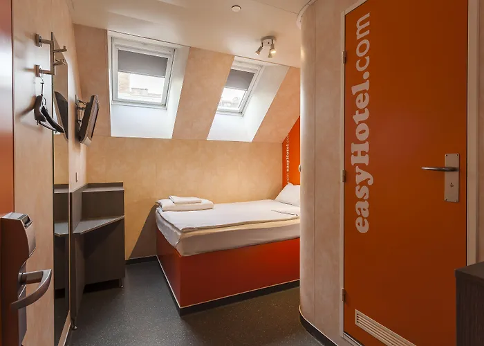 Easyhotel Oktogon Отель 3*
