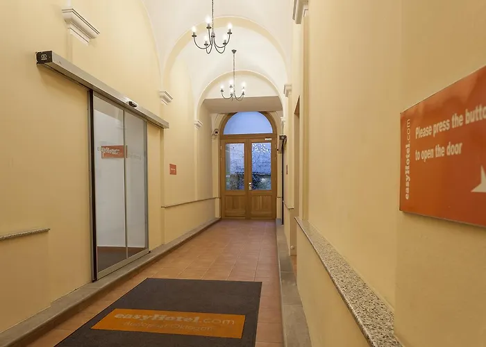 Easyhotel Oktogon Будапешт